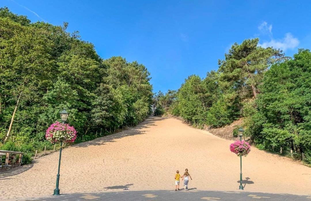 Huisje Britt Met Grote Tuin En Veel Privacy Dirkshorn Luaran gambar